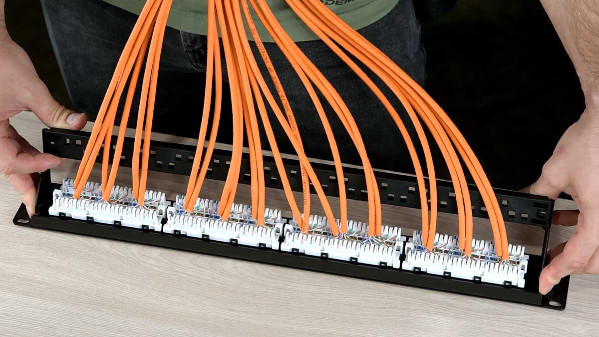 hình ảnh patch Panel Punch Down