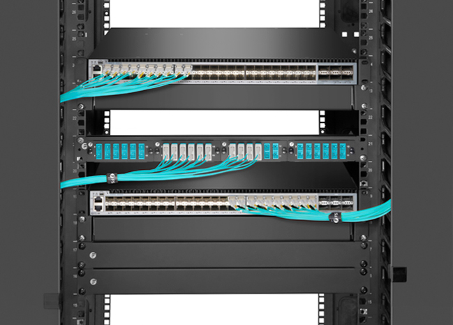 ứng dụng lắp đặt dây nhảy quang OM3 trong tủ rack