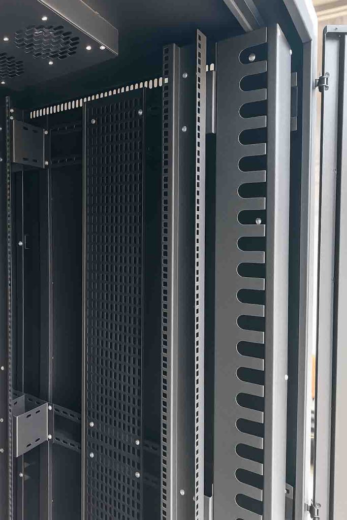 thanh quản lý cáp dọc