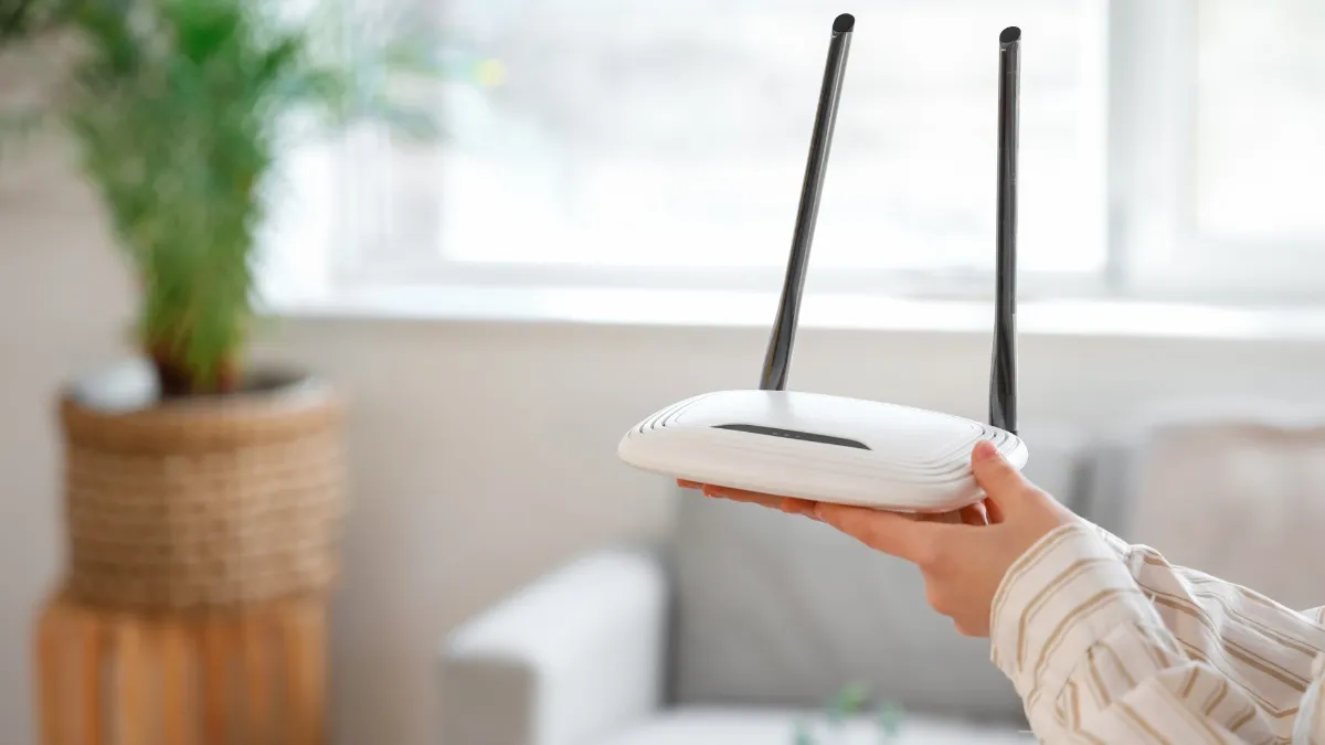 router 2 râu thì để râu thế nào